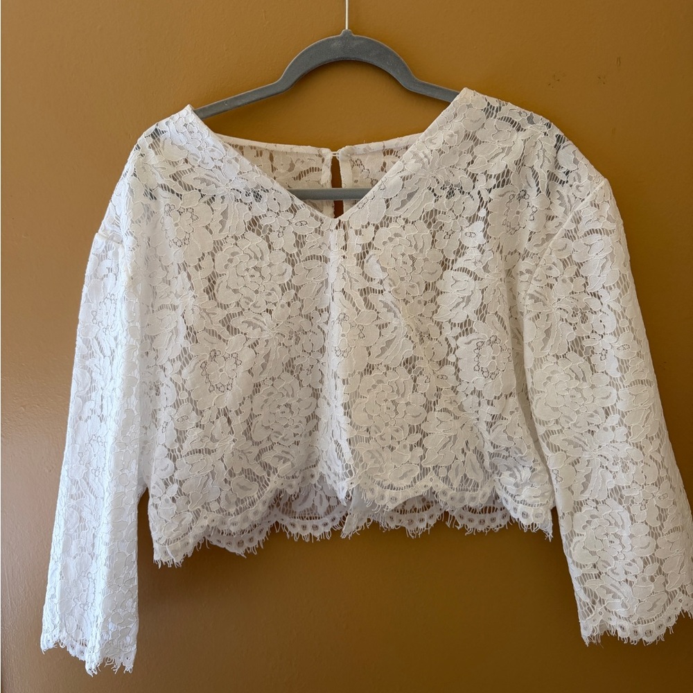 Elegant White Lace Women's Top
